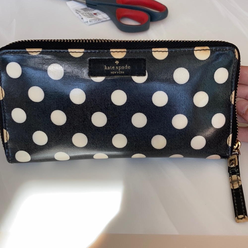 Kate Spade polka dot wallet!